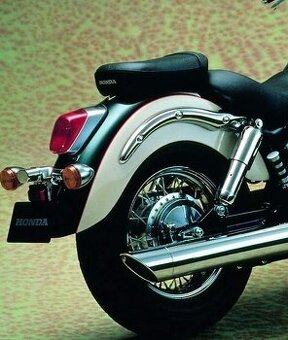 Honda Shadow VT 750 C RC 44 - ZADNÍ BLATNÍK
