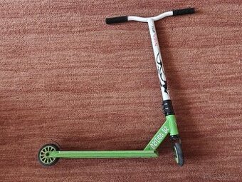 koloběžka Bestial Wolf Demon D2