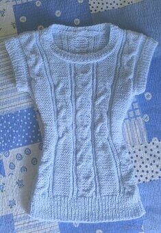 RUČNĚ PLETENÁ, NOVÁ, JEMNÁ, MODRÁ HALENKA: vel. S (nenošená)