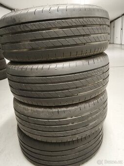 215/55R17 Goodyear Efficient Grip, DOT4724, vz 7.0mm-6.5mm.