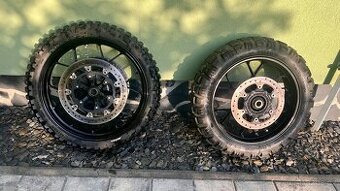 Litá kola Ktm -  R17  ,  R19