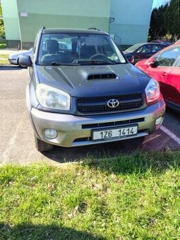 TOYOTA RAV4 2,0D 4x4 r.v. 2003