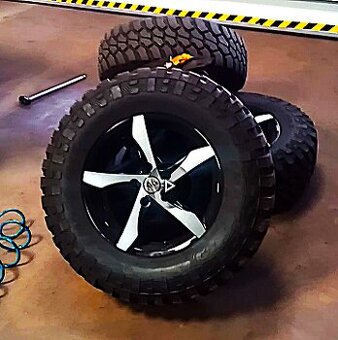 LAND ROVER DISCOVERY 2 a D3 5x120 800km kola4x4 265/70 R17