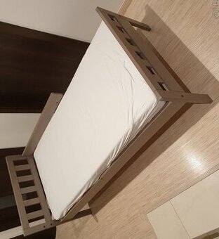 Dětská postel IKEA kritter ve velmi pěkném stavu