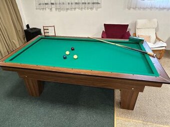 Karambol kulečník soutezni velikost hraci plochy 210x105cm