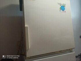 NABÍZÍM MRAŽÁK CALEX 75L VELMI PĚKNÝ,MÁLO POUŽITÝ - 1