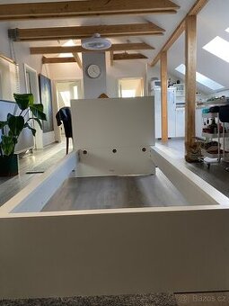 Postel Ikea Malm 90x200