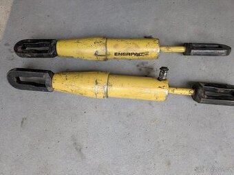 Tažný hydraulický válec Enerpac - 1
