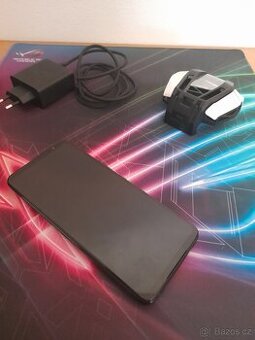 Rog phone 6D Ultimate a Rog phone 6 Diablo Immortal edition