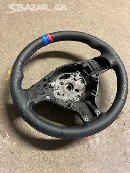 Renovovaný a upravený volant BMW E46.