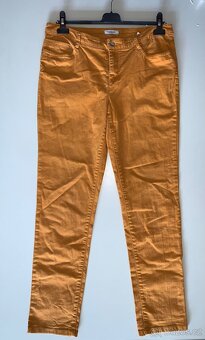Kalhoty velikost 40