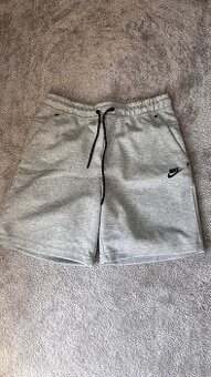 Nike Tech fleece Kratasy