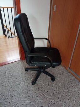 Kancelářské kožené křeslo
