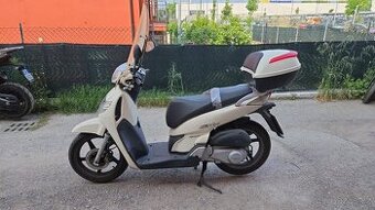 Honda SH 125i (2007) plexi, kufr,řp.sk B