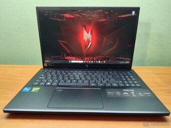 Herní Nitro V15,RTX-4.gen-Mux,intel-13gen,DDR5-ZÁRUKA