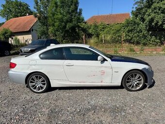 BMW E92 320xd Mpaket / nahradni dily