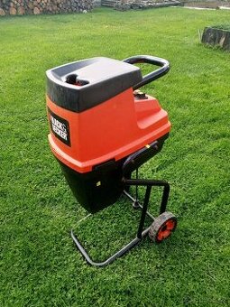 Drtič větví Black and Decker GS2400