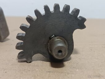 CZ předválečná segment řazení + start hřídel