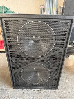 2x18” výkonné basáky Meyer Sound