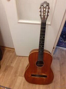 Kytara -Alfred Bräuer Cremona.