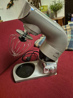 Eta Gratus s příslušenstvím po opravě převodovky