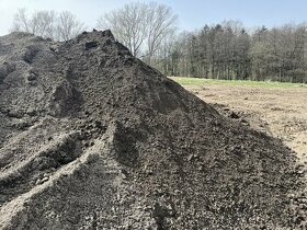 hlína katrovaná zemina