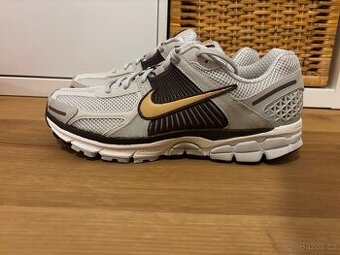 Nike Zoom Vomero 5 JD, vel. 42,5