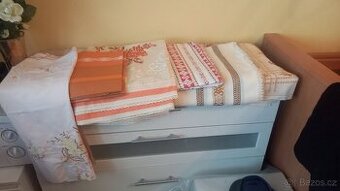 Rúzné dečky, ubrusy