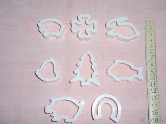 Vánoční vykrajovátka na cukroví nebo perníčky 8 ks