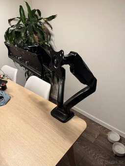 Nastavitelný držák na monitor (Na 2 monitory)