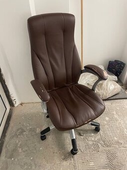 Hnědé kancelářské křeslo