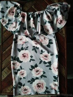 Letní šaty s volánem New look