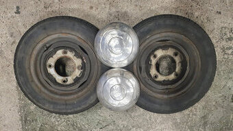 Dvě kola Trabant + poklice