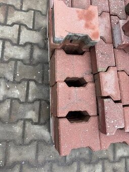 Zámková dlažba Ičko 6 červená