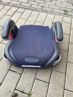 Podsedák Graco pro děti do auta