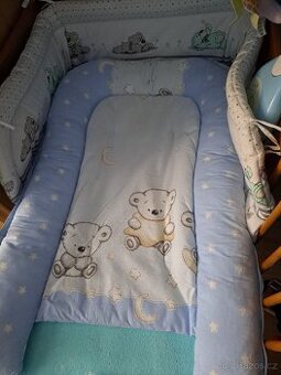 Postýlka s příslušenstvím