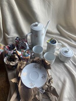 Čajový porcelánový servis
