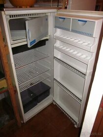 lednička Calex 270 R