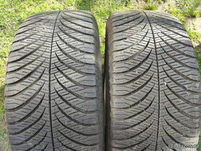 2 celoroční pneumatiky Goodyear 235/50/18