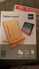Novy stojánek na tablet, mobil.