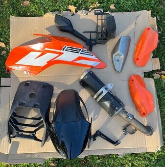 KTM duke 125/390 kapotáž - 1