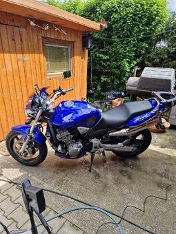 Honda hornet 900 r.v.2002