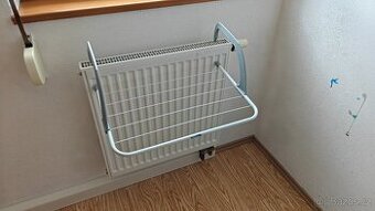 Sušák prádla na radiátor