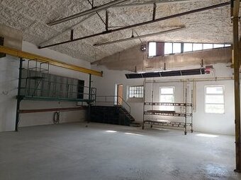 Pronájem nově zrekonstruované dílny 170+40m2 sociálky