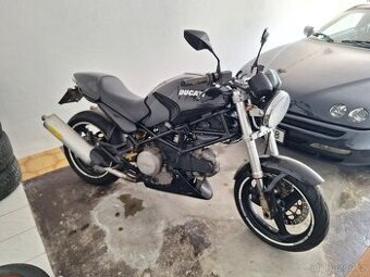 Ducati Monster 600 - 1