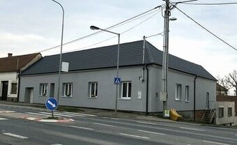 Prodej domu se dvěma samostatnými byty, 145m2, Uherský Ostro