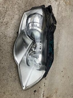 Pravý xenon světlo 3C0941752K VW Passat B6