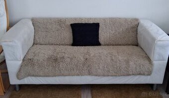 Sedačka IKEA Klippan. Bez potahu.