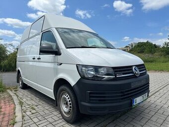 T6 4x4 2,0 Tdi 110kW L2H2 dílna MĚNIČ 230V uzávěrka