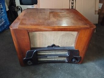 Tesla rádio s gramofonem